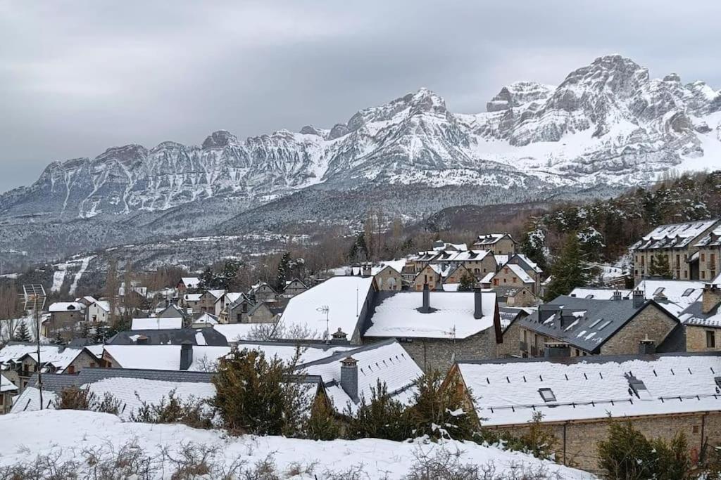 Atico En Pleno Pirineo Leilighet El Pueyo de Jaca Eksteriør bilde